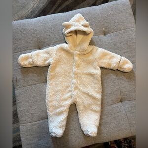 Newborn Magnetic Me Cozy Suit Fleece Footie